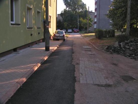 Remonty ulic po polsku, przy okazji mistrz parkowania.